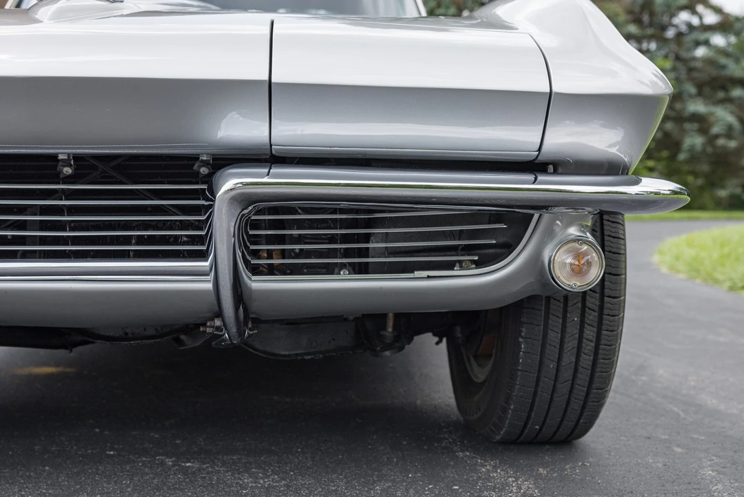 1963 Chevrolet Corvette C2 - Image 23 of 31