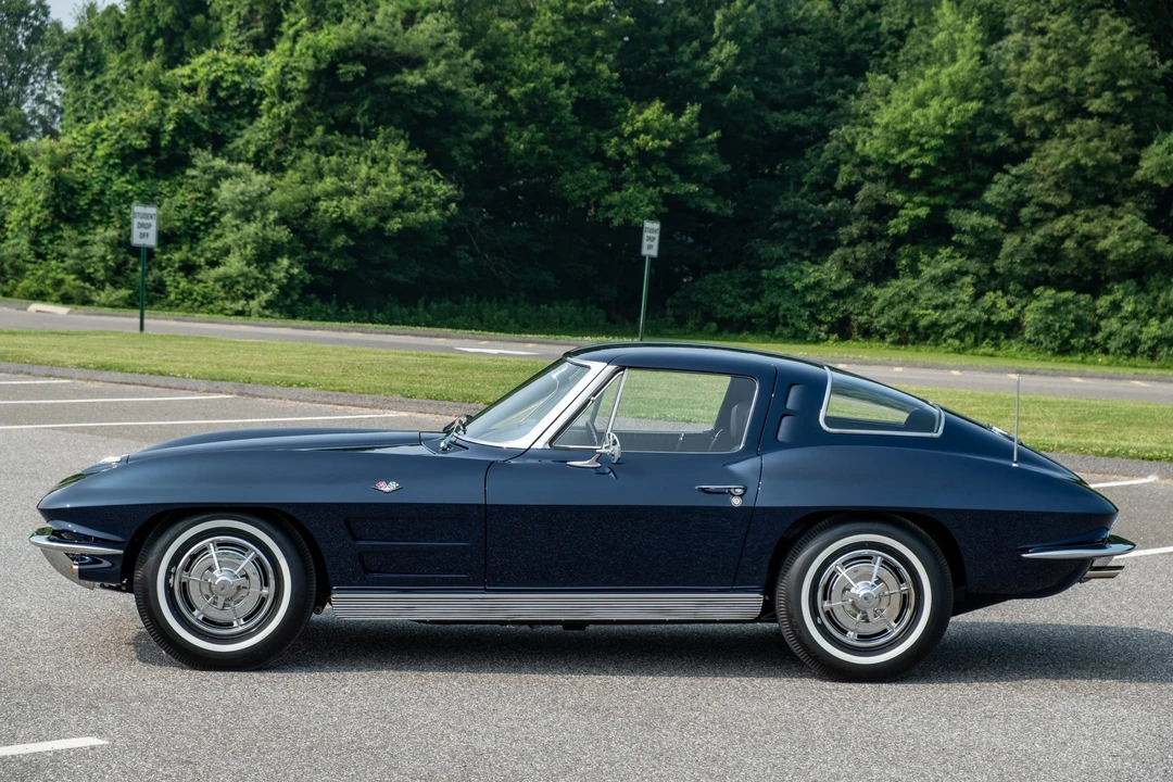 1963 Chevrolet Corvette C2 - Image 3 of 31