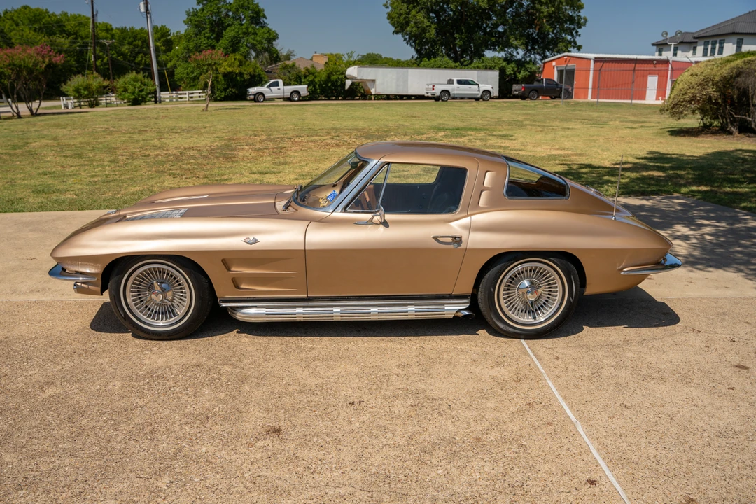 1963 Chevrolet Corvette C2 - Image 16 of 31