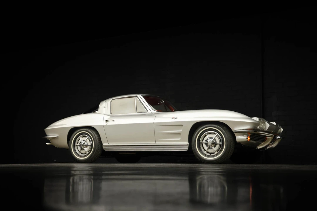 1963 Chevrolet Corvette C2 - Image 30 of 31