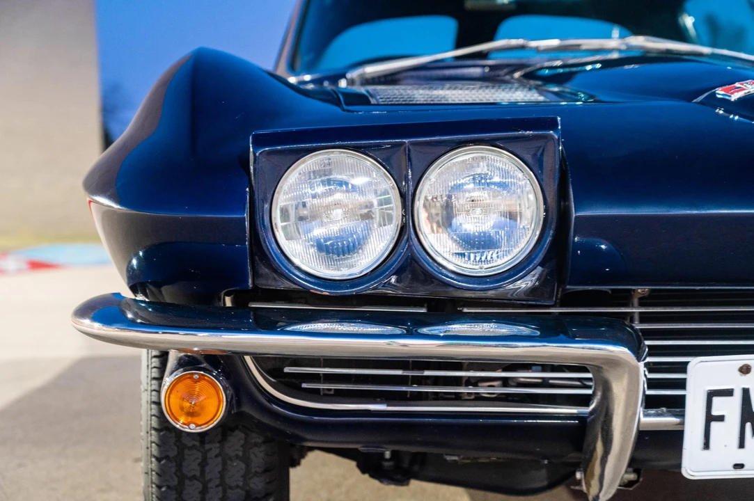 1963 Chevrolet Corvette C2 - Image 14 of 31