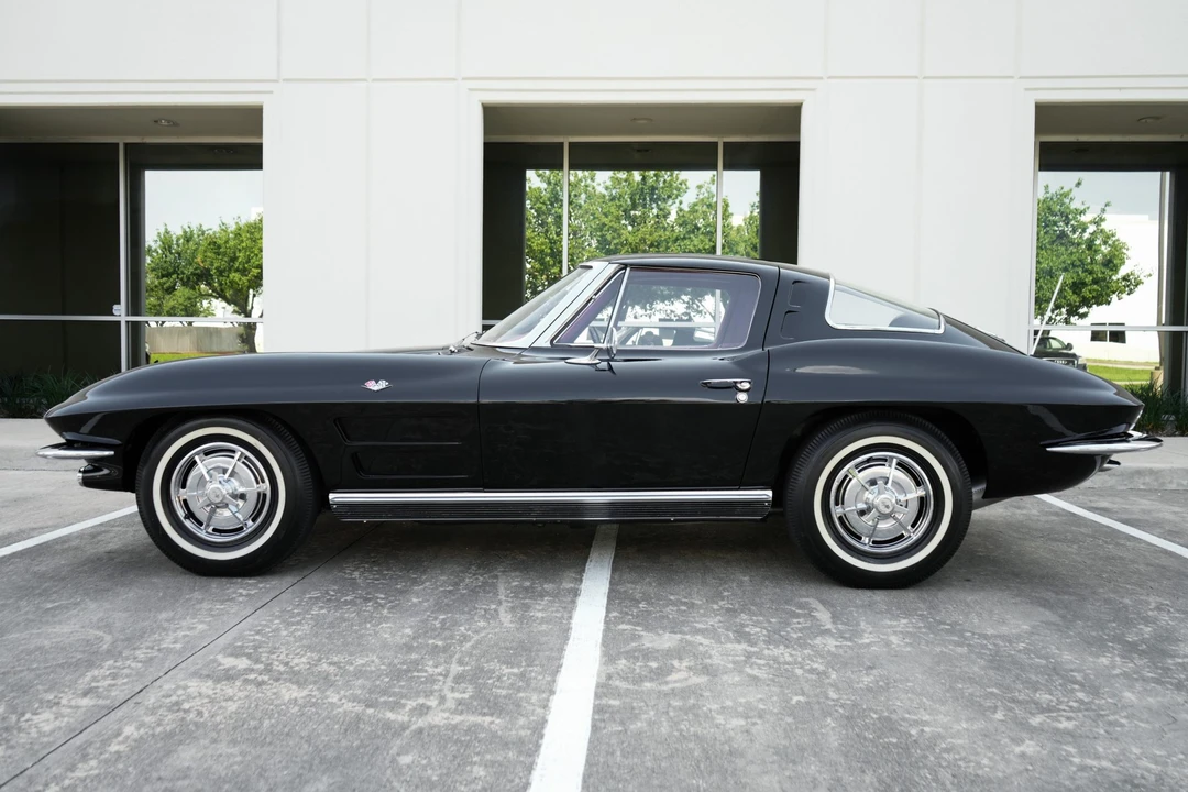 1963 Chevrolet Corvette C2 - Image 10 of 31