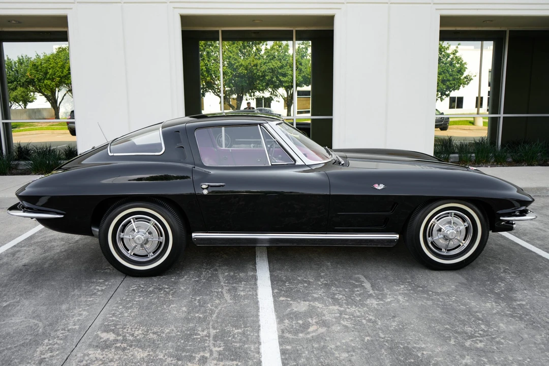 1963 Chevrolet Corvette C2 - Image 22 of 31