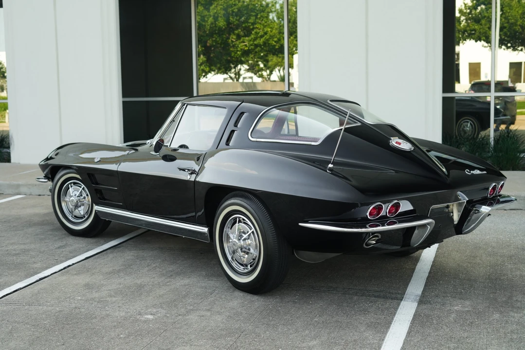 1963 Chevrolet Corvette C2 - Image 15 of 31