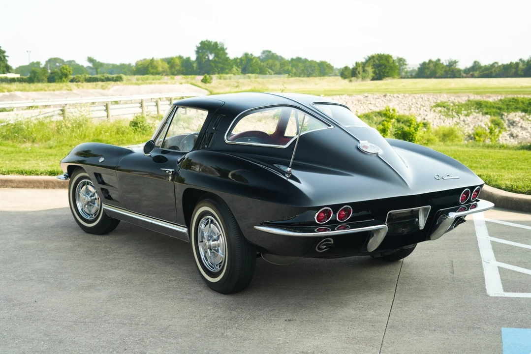 1963 Chevrolet Corvette C2 - Image 16 of 31