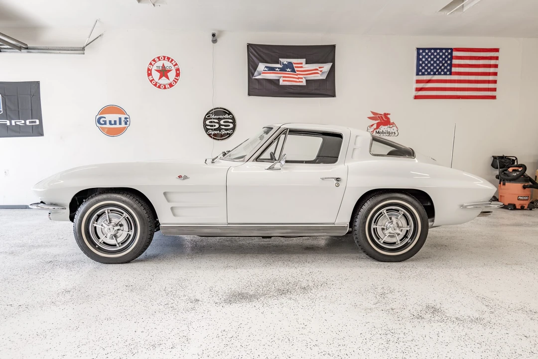 1963 Chevrolet Corvette C2 - Image 4 of 31