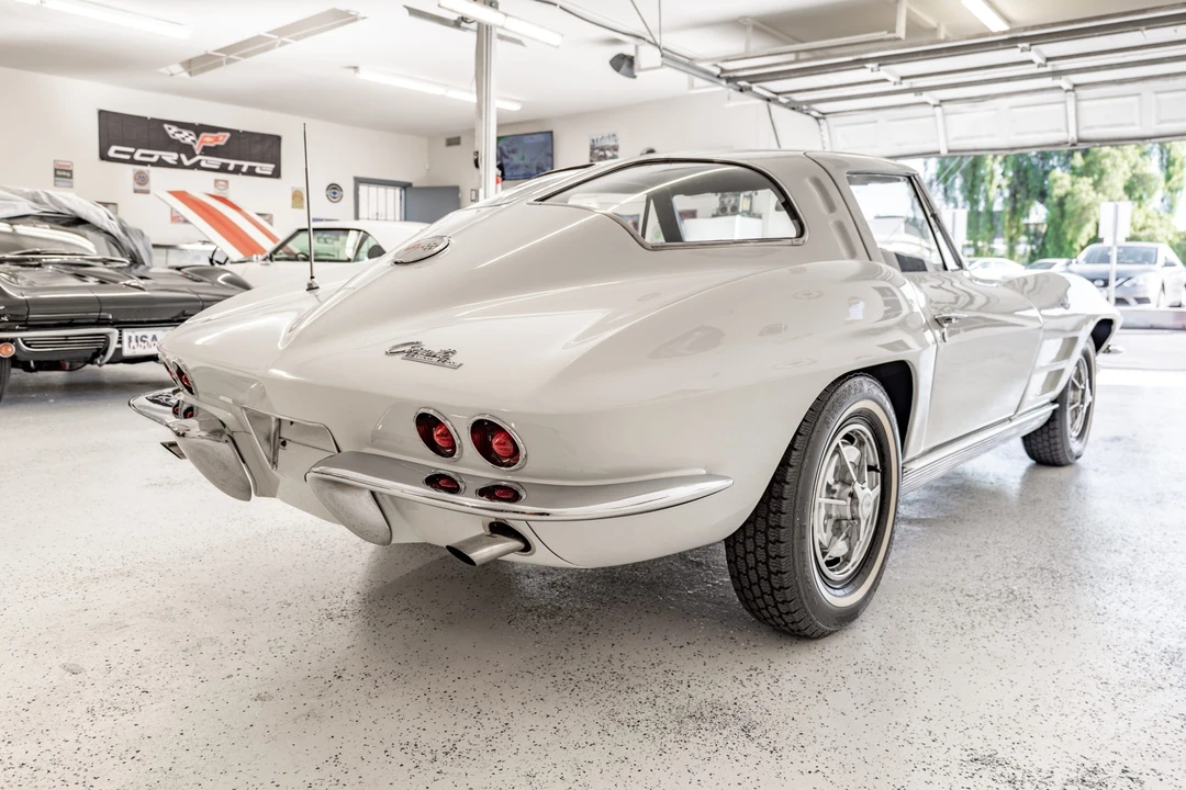 1963 Chevrolet Corvette C2 - Image 9 of 31