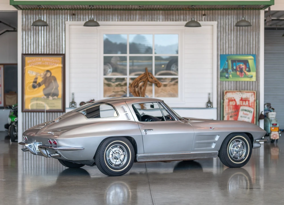 1963 Chevrolet Corvette C2 - Image 29 of 31