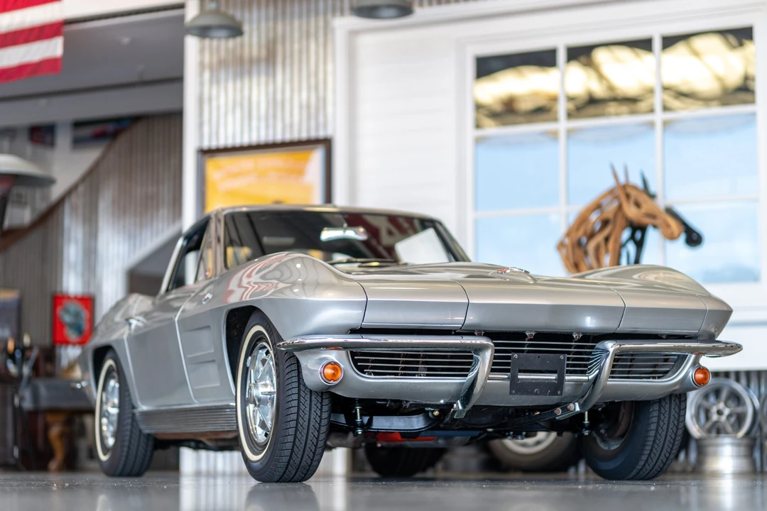 1963 Chevrolet Corvette C2 - Image 9 of 31