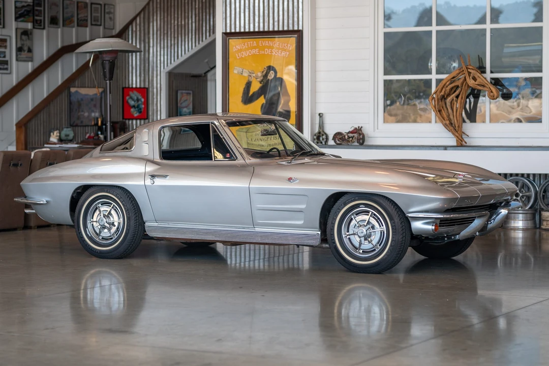 1963 Chevrolet Corvette C2 - Image 14 of 31