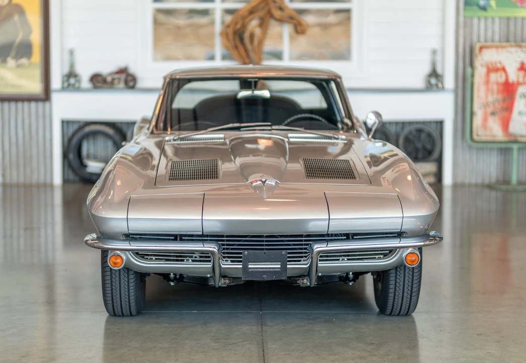 1963 Chevrolet Corvette C2 - Image 5 of 31