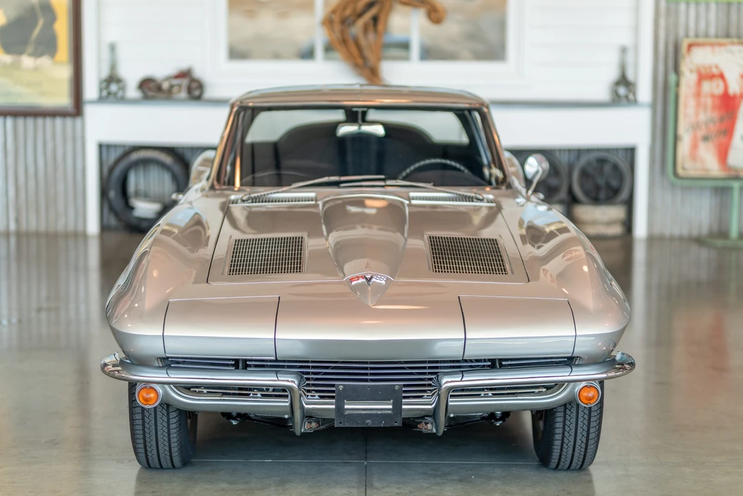 1963 Chevrolet Corvette C2 - Image 7 of 31