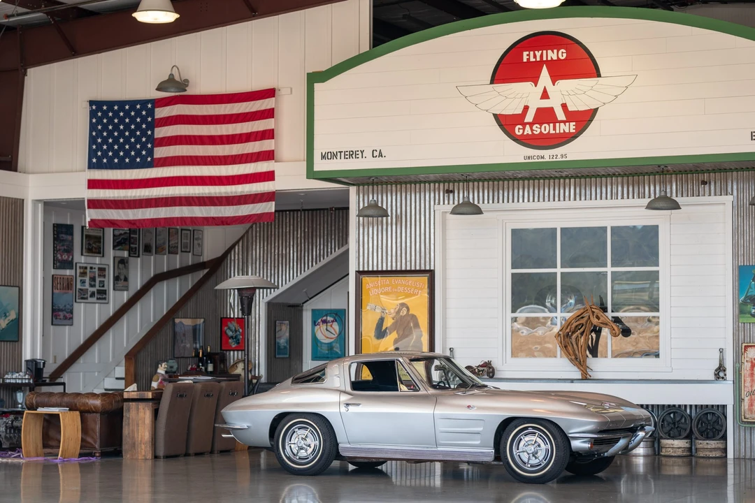 1963 Chevrolet Corvette C2 - Image 16 of 31
