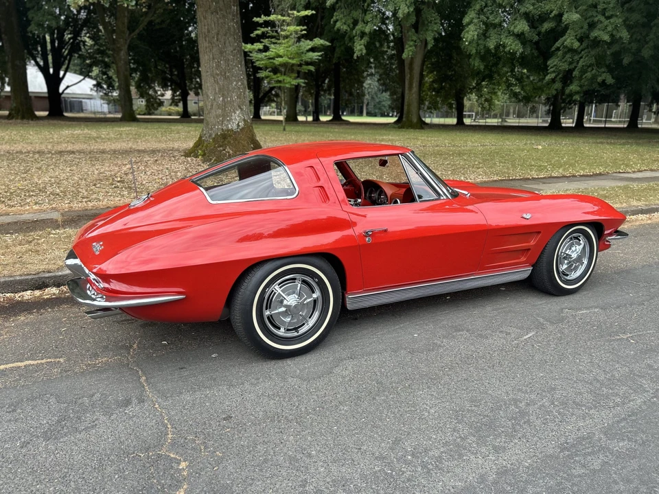 1963 Chevrolet Corvette C2 - Image 20 of 31