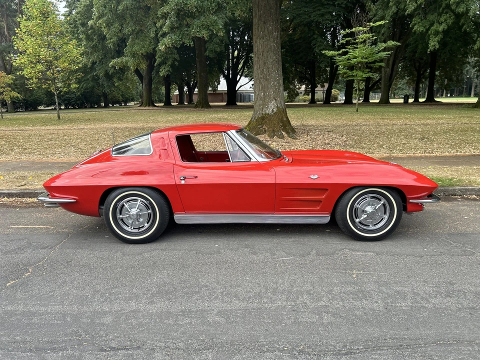 1963 Chevrolet Corvette C2 - Image 21 of 31