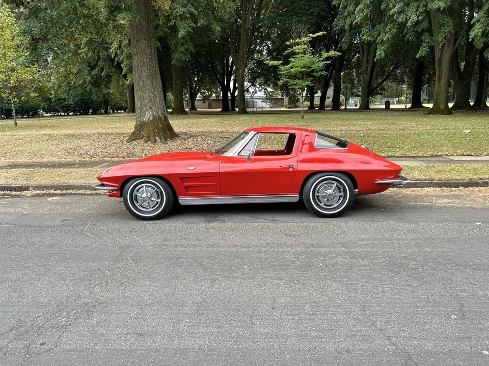 1963 Chevrolet Corvette C2 - Image 9 of 31