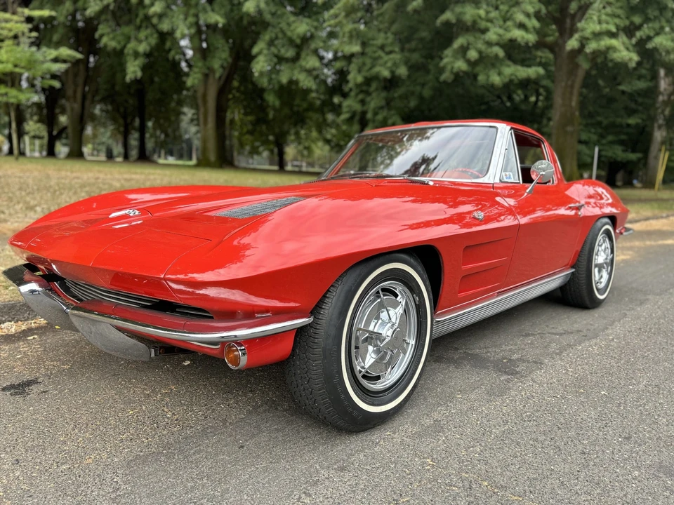 1963 Chevrolet Corvette C2 - Image 6 of 31
