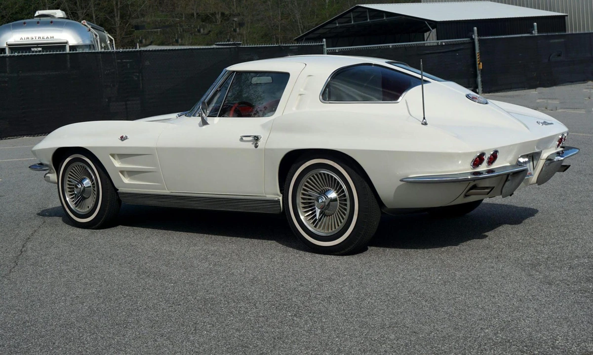 1963 Chevrolet Corvette C2 - Image 9 of 31