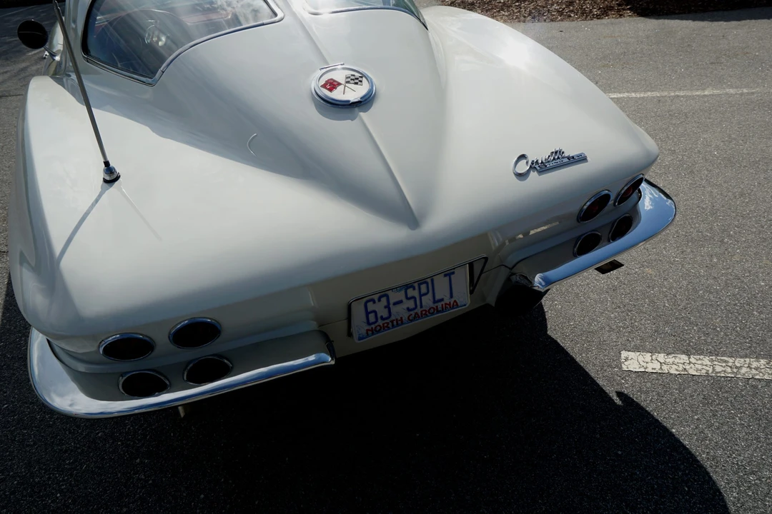 1963 Chevrolet Corvette C2 - Image 19 of 31