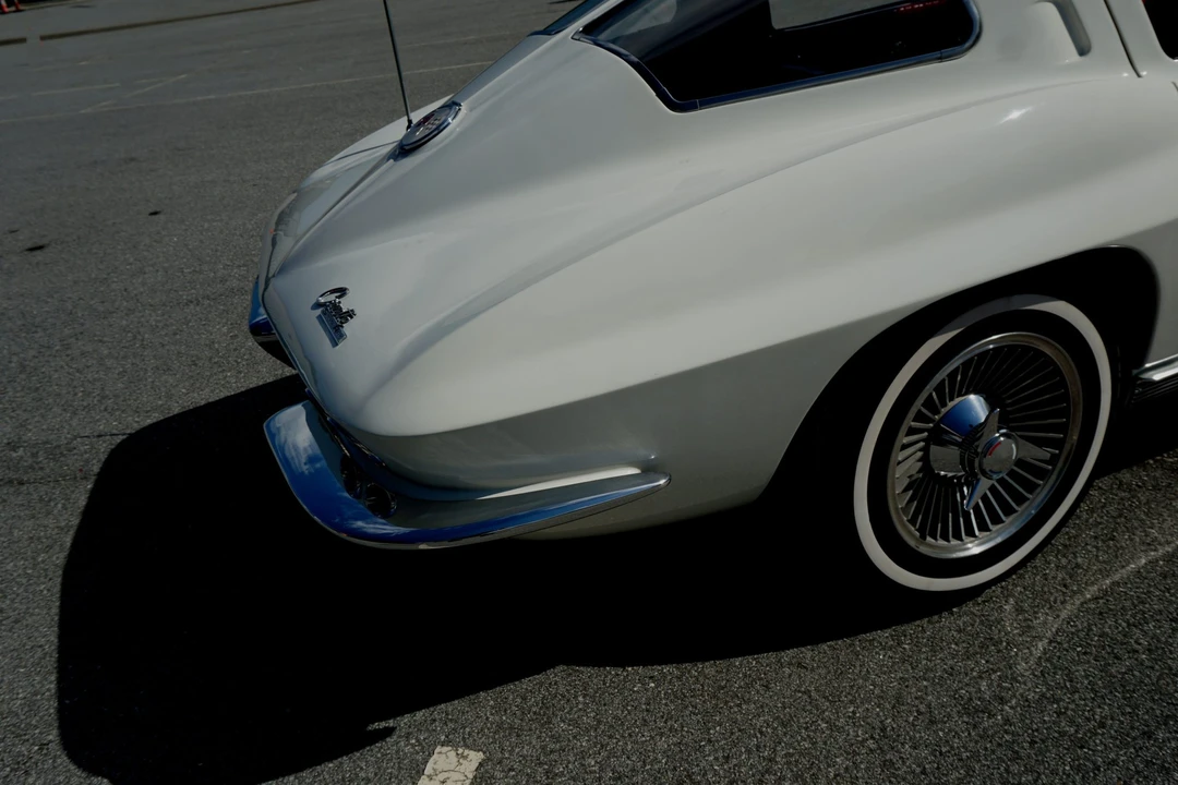 1963 Chevrolet Corvette C2 - Image 17 of 31