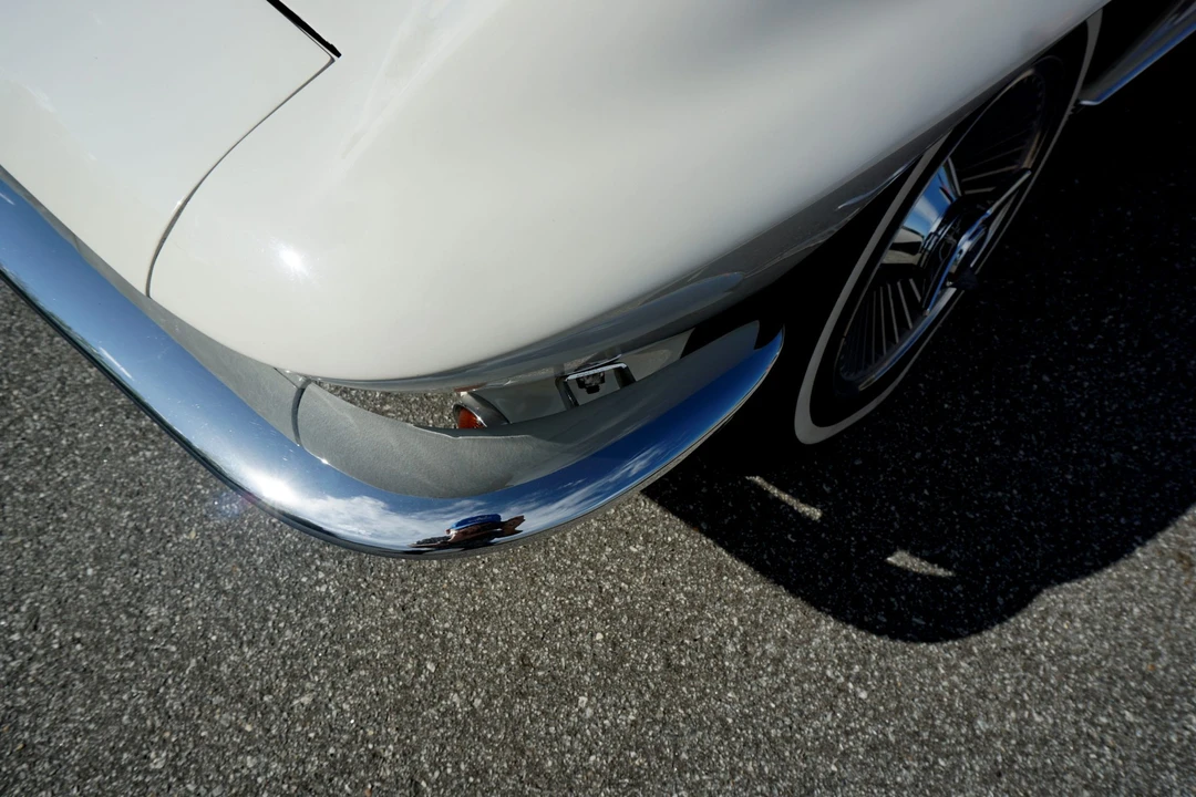 1963 Chevrolet Corvette C2 - Image 28 of 31