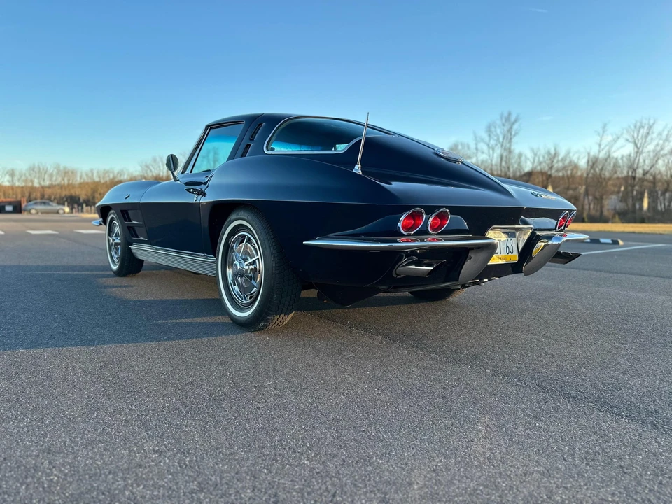 1963 Chevrolet Corvette C2 - Image 11 of 31