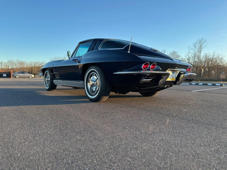 1963 Chevrolet Corvette C2 - Image 10 of 31