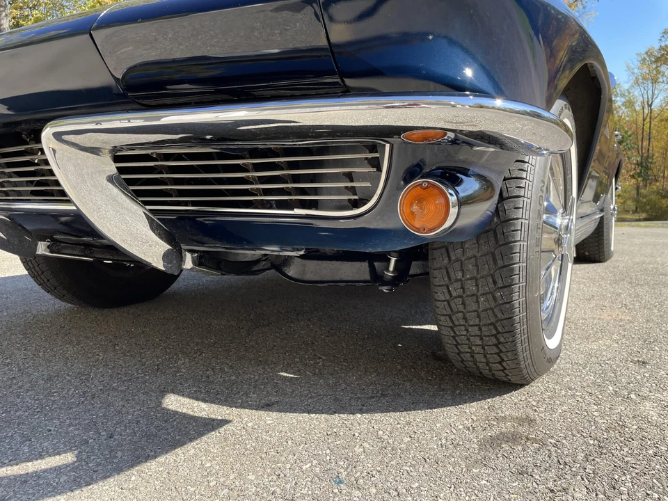 1963 Chevrolet Corvette C2 - Image 30 of 31