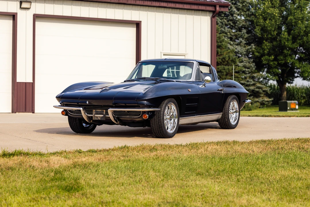 1963 Chevrolet Corvette C2 - Image 2 of 31