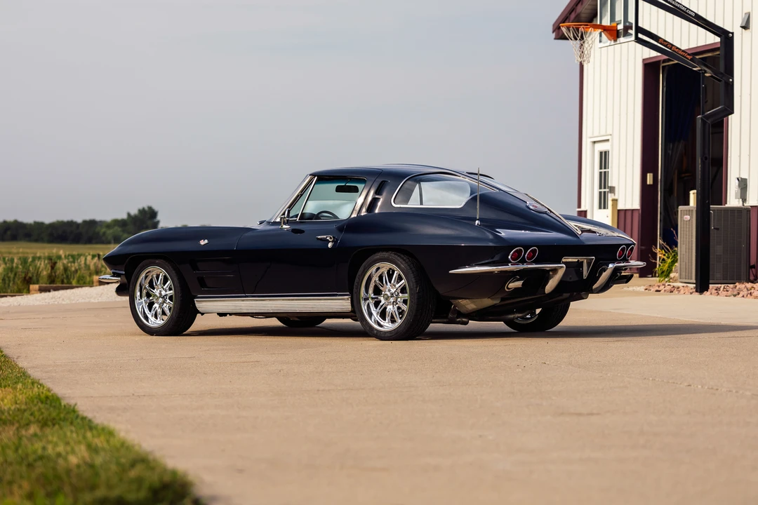 1963 Chevrolet Corvette C2 - Image 8 of 31