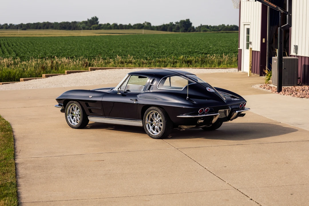 1963 Chevrolet Corvette C2 - Image 9 of 31