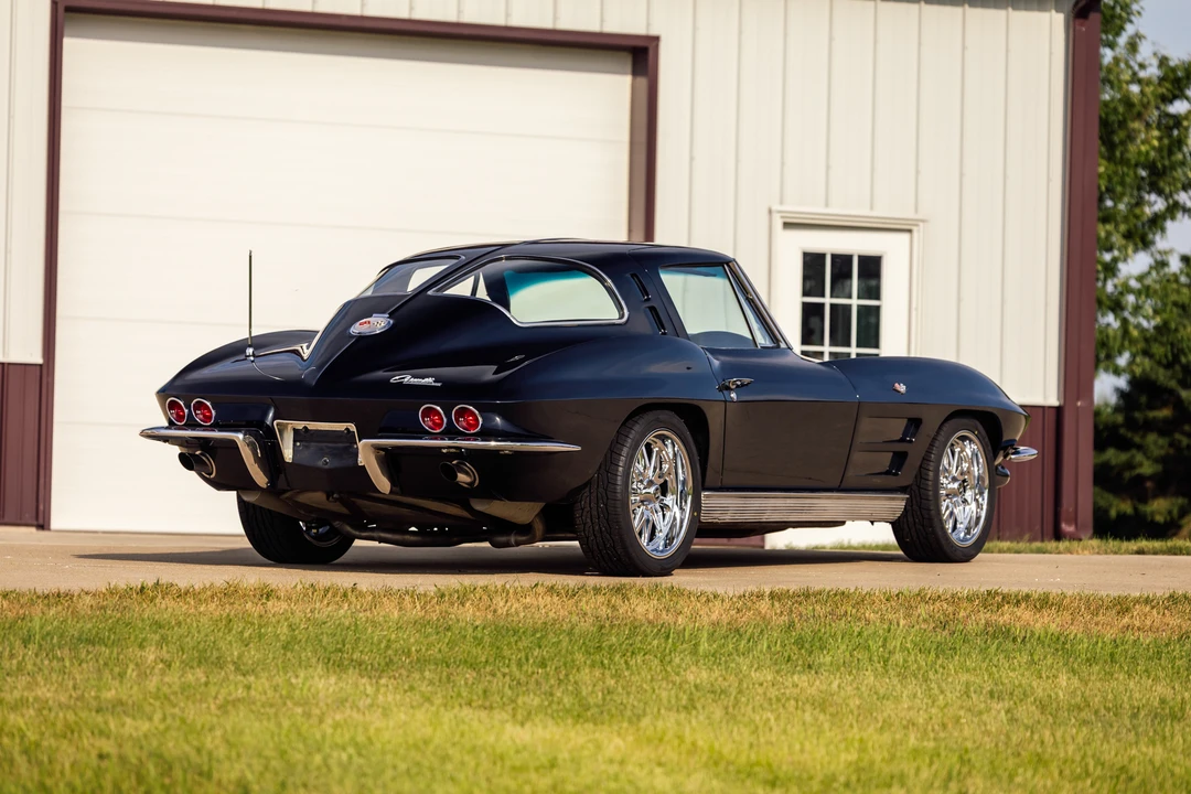 1963 Chevrolet Corvette C2 - Image 17 of 31