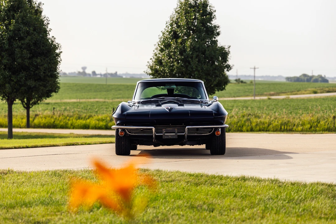 1963 Chevrolet Corvette C2 - Image 25 of 31