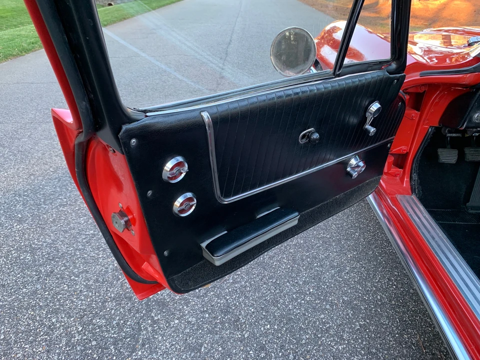 1963 Chevrolet Corvette C2 - Image 26 of 31