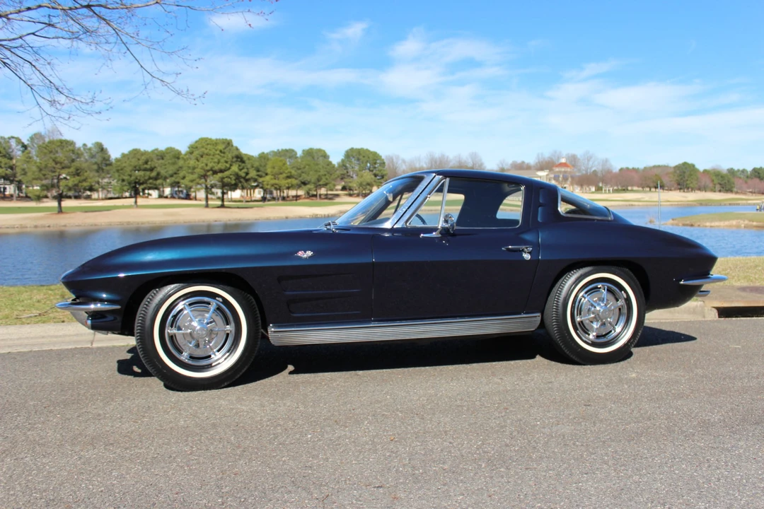 1963 Chevrolet Corvette C2 - Image 4 of 31