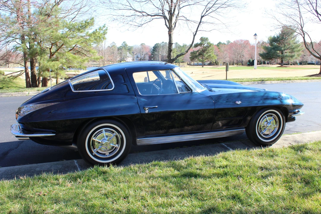 1963 Chevrolet Corvette C2 - Image 12 of 31