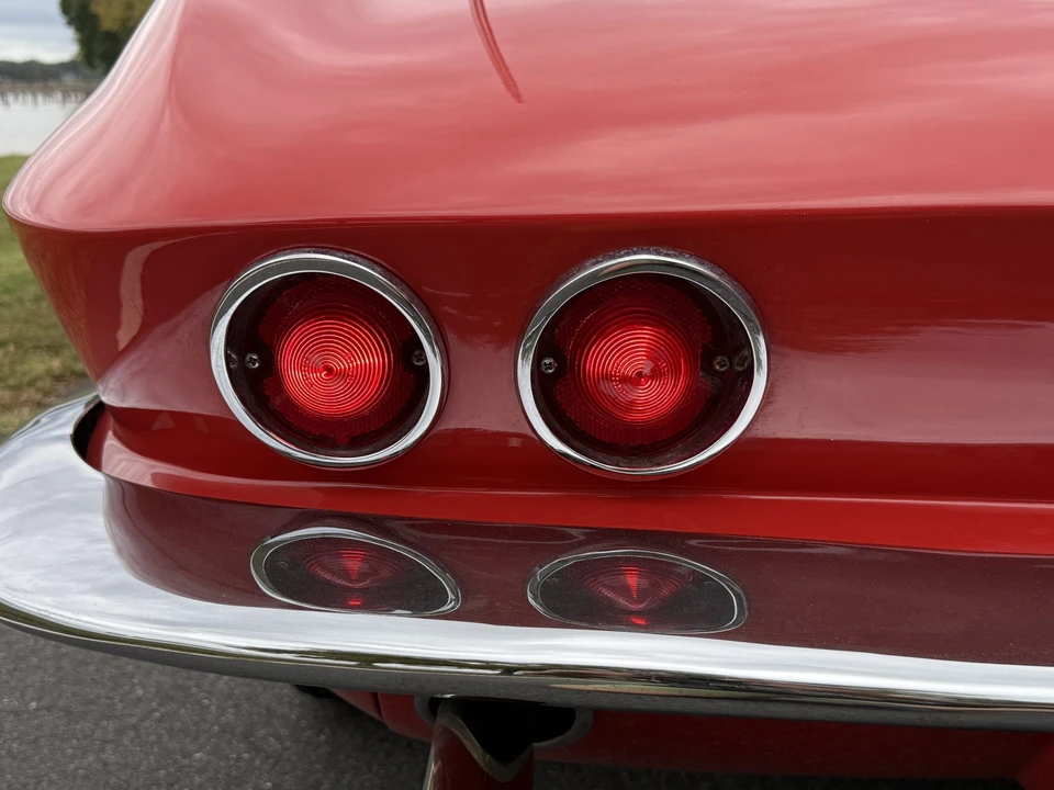 1963 Chevrolet Corvette C2 - Image 28 of 31