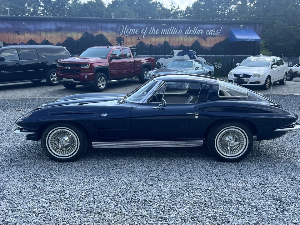 1963 Chevrolet Corvette C2 - Image 10 of 31