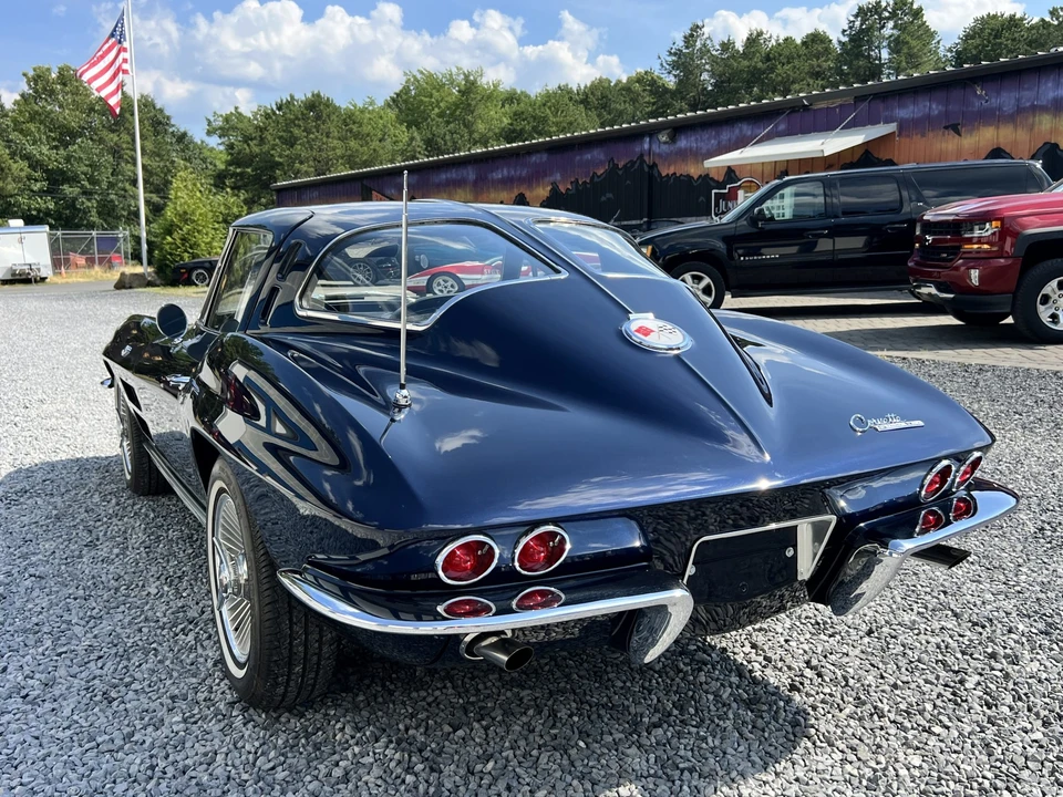 1963 Chevrolet Corvette C2 - Image 25 of 31