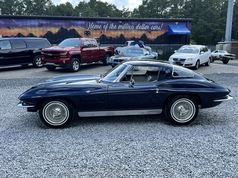 1963 Chevrolet Corvette C2 - Image 12 of 31
