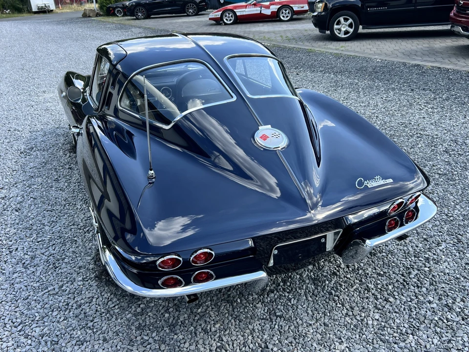 1963 Chevrolet Corvette C2 - Image 24 of 31