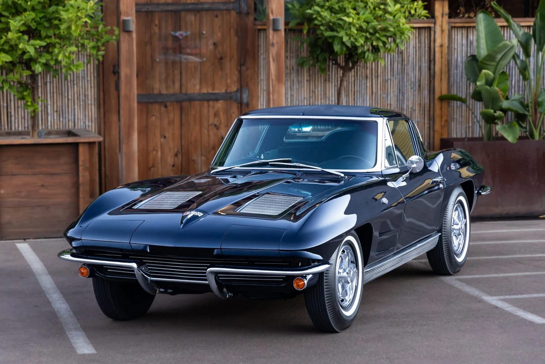 1963 Chevrolet Corvette C2 - Image 3 of 31