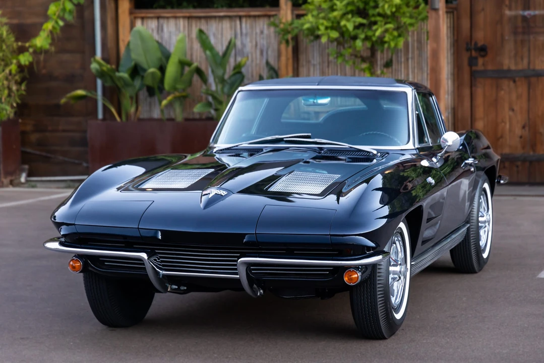 1963 Chevrolet Corvette C2 - Image 4 of 31