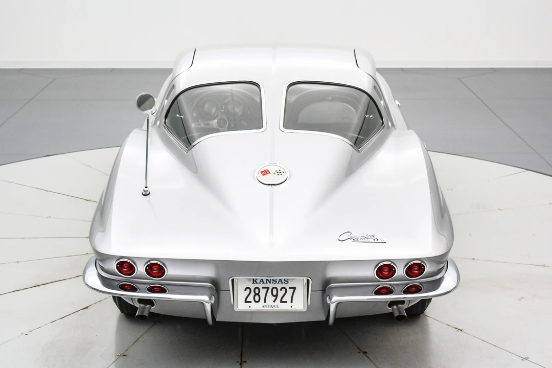 1963 Chevrolet Corvette C2 - Image 6 of 31