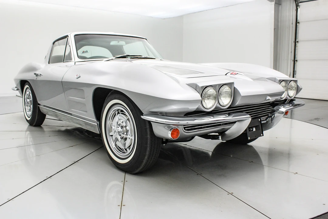 1963 Chevrolet Corvette C2 - Image 11 of 31