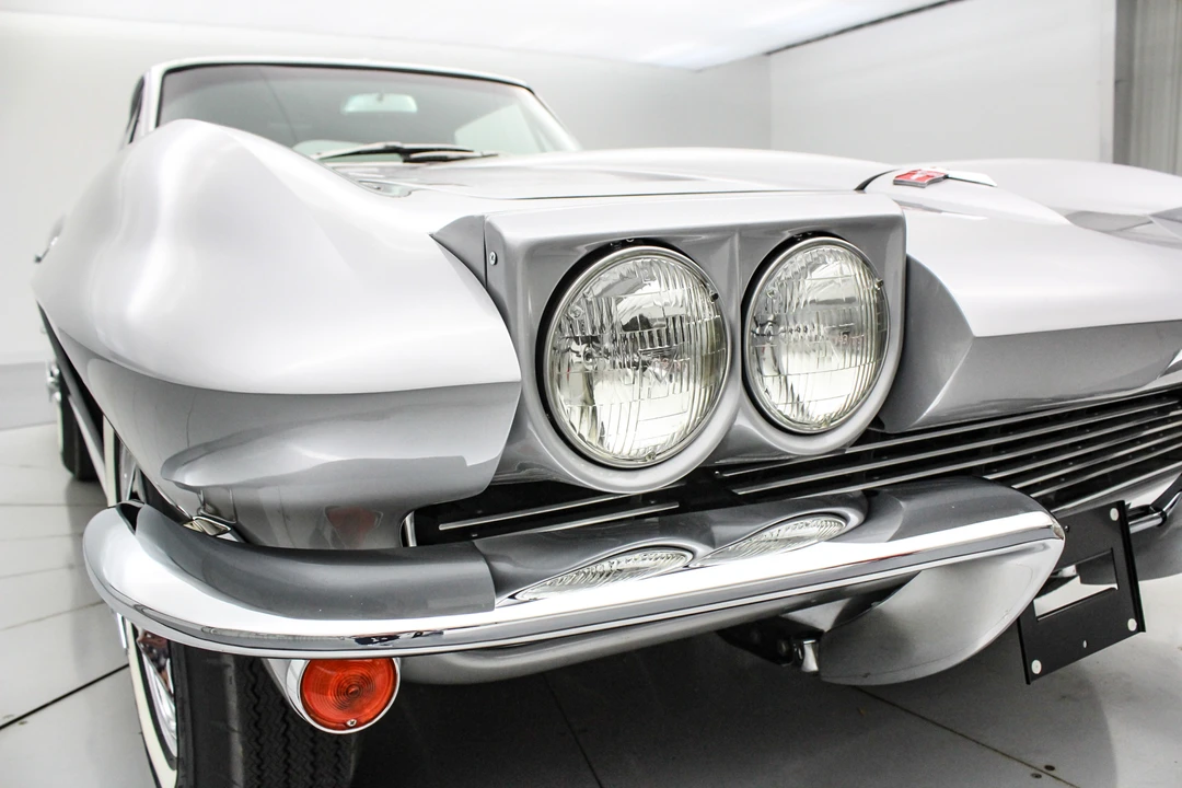1963 Chevrolet Corvette C2 - Image 16 of 31