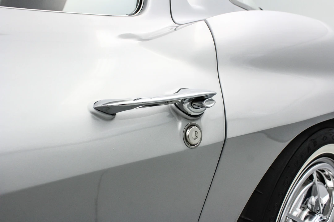 1963 Chevrolet Corvette C2 - Image 28 of 31