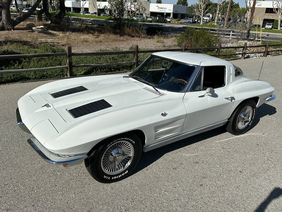 1963 Chevrolet Corvette C2 - Image 3 of 31