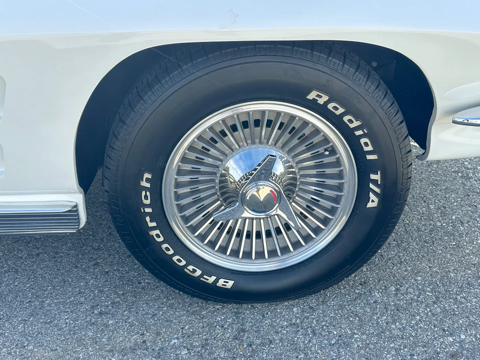 1963 Chevrolet Corvette C2 - Image 25 of 31