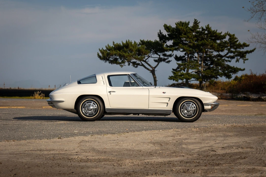 1963 Chevrolet Corvette C2 - Image 9 of 31